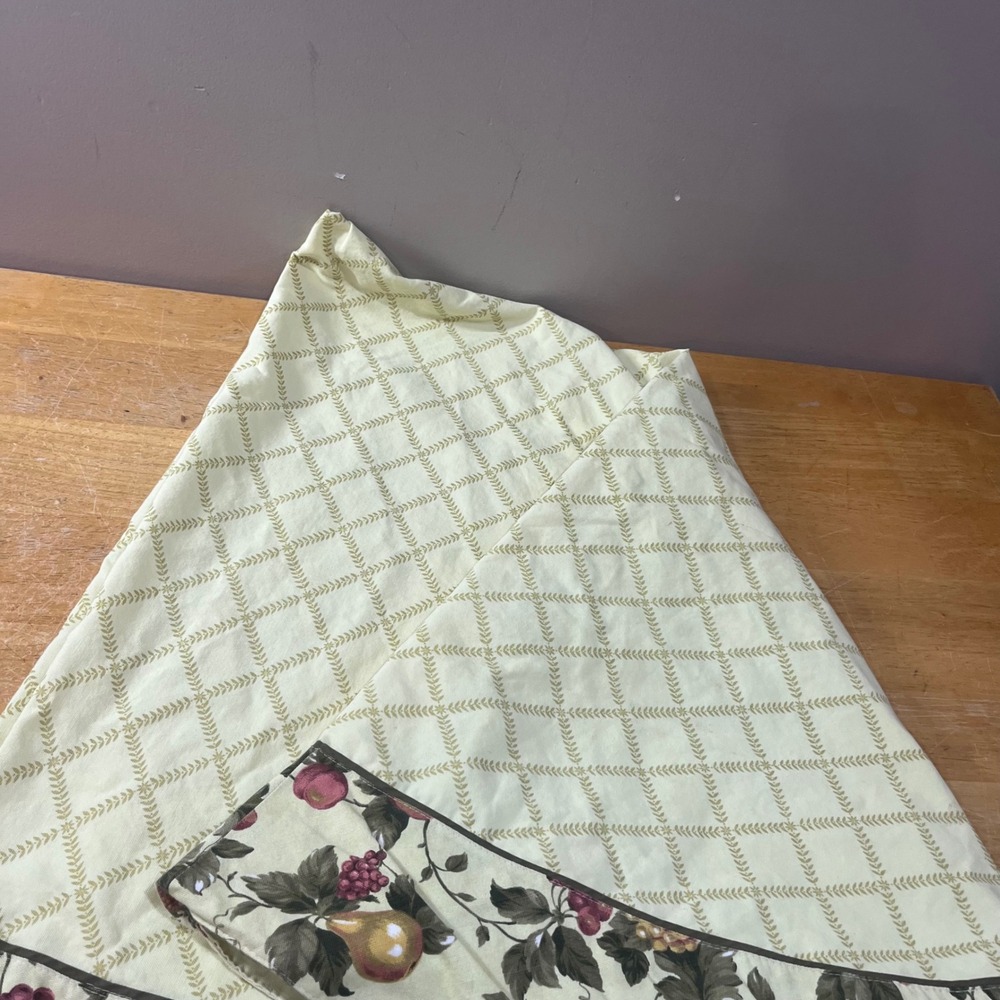 Waverly Oval Fruit Border Lattice Tablecloth Yellow Green 60x76 Harvest